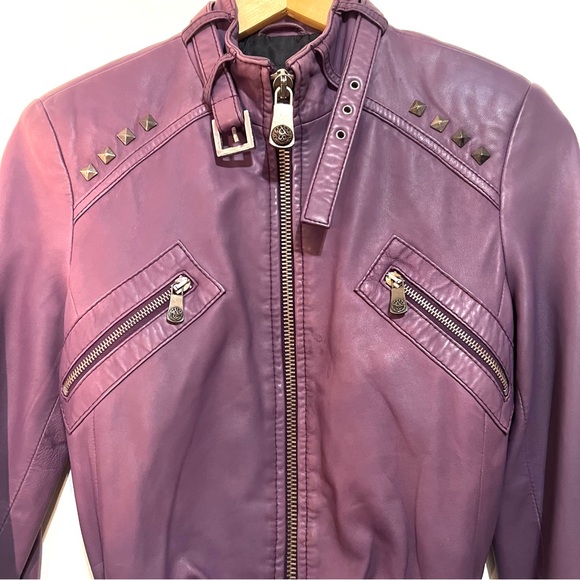 ❌❌SOLD❌❌Rock & Republic Cropped Purple Leather Studded Bomber Jacket, Size small - Picture 2 of 16